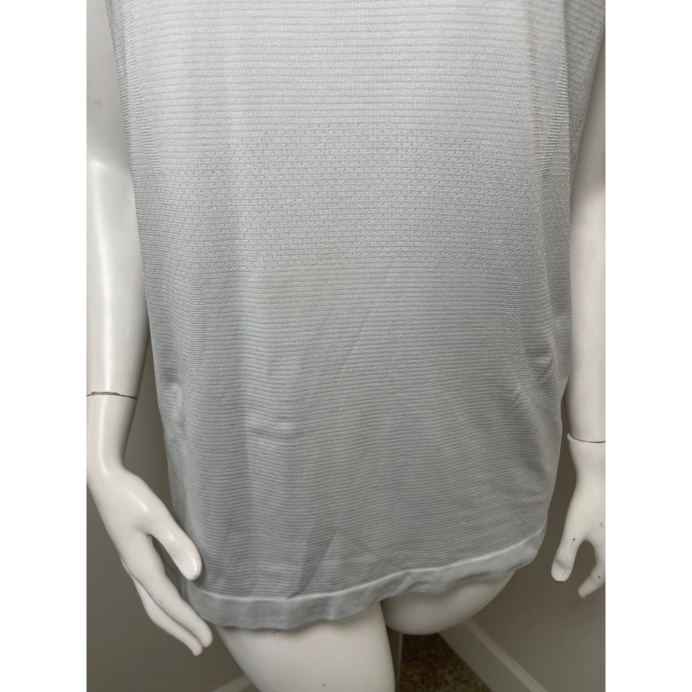 Lululemon Women's Swiftly Tech Short Sleeve Crew 2.0 Grey Active Top Size 10 - Picture 4 of 10